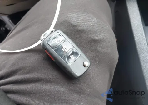 2014 Volkswagen Jetta Hybrid Se z USA, uszkodzony, nr VIN 3VW637AJ0EM212061